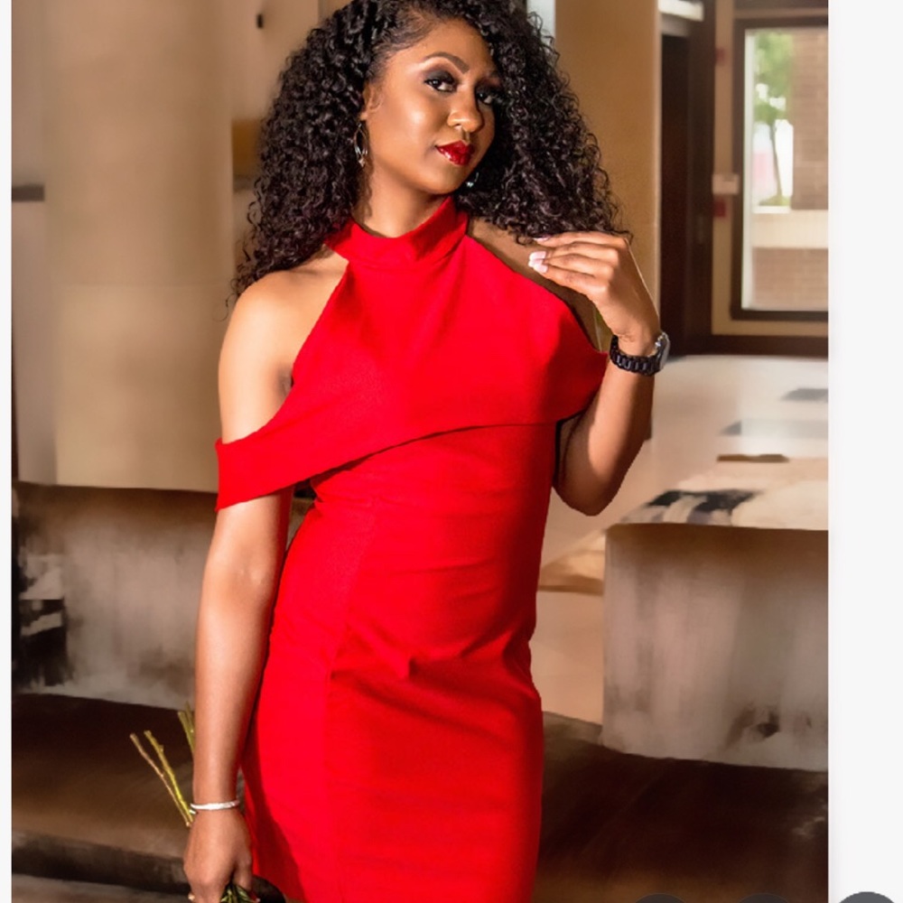 Red Exposed Shoulder Dress ❤️ - Picture 2 of 2